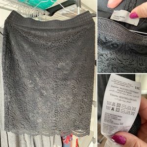 Stretchy Lace Pencil Skirt 🖤